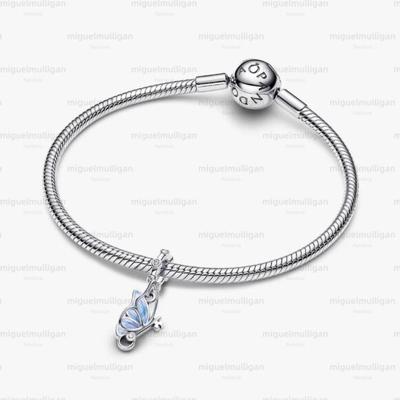 Pandora Winged Dangle Charm - Picture 3 of 6